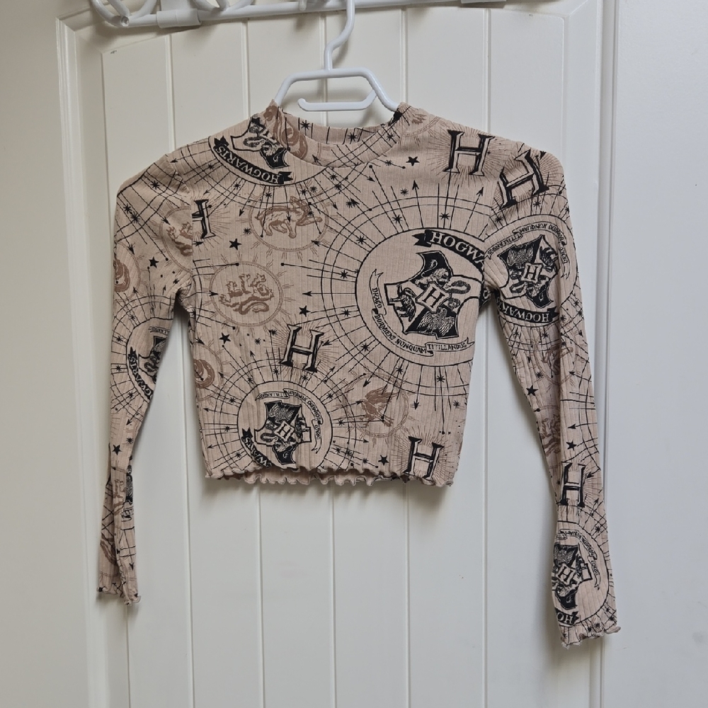 H&M Children 8-10 Years Beige Long Sleeve Hogwarts Cropped Shirt Blouse